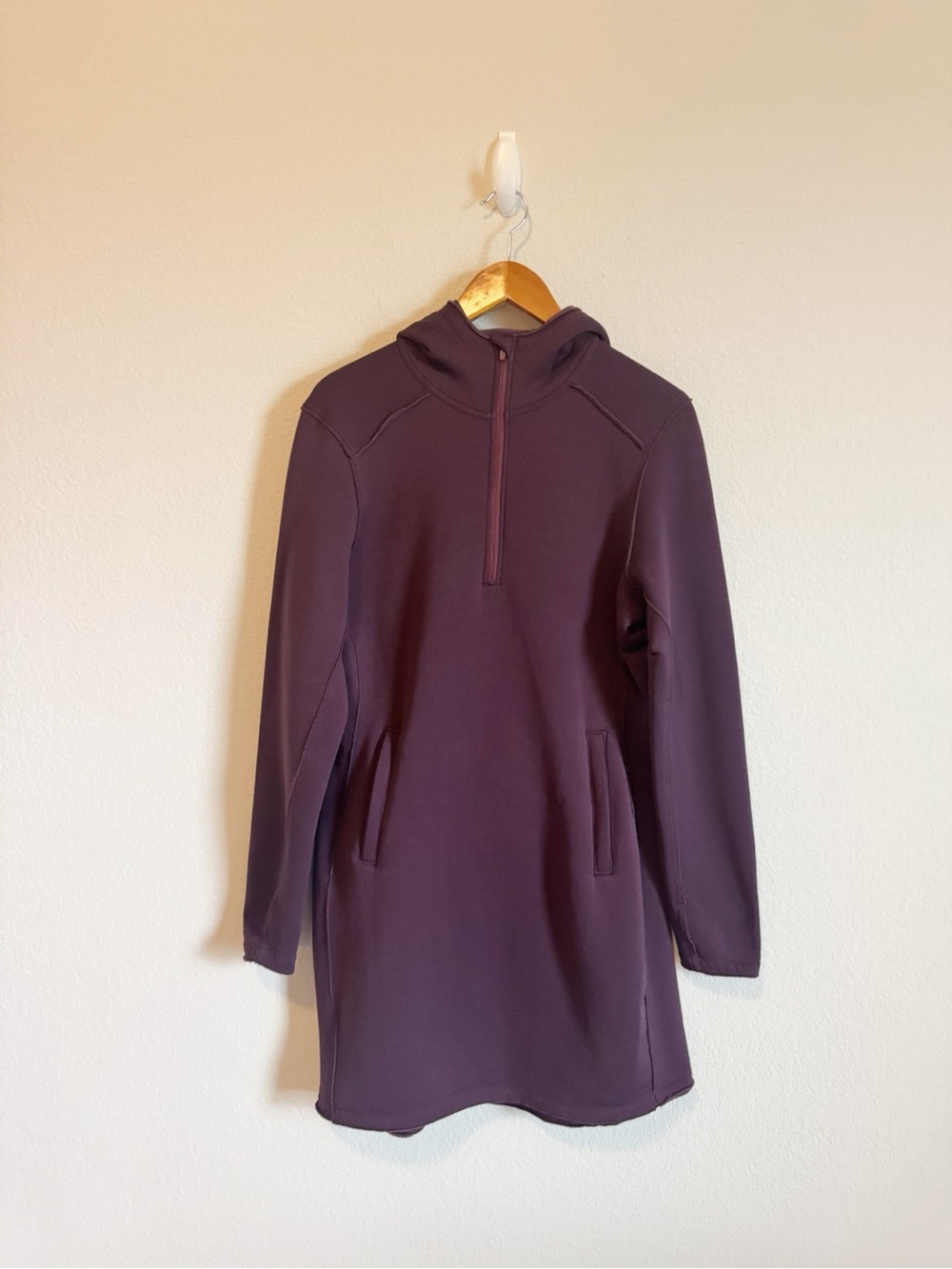 Title Nine Port Purple Rainer ThermaPlush Fleece Hooded Sweatshirt Dress Size L